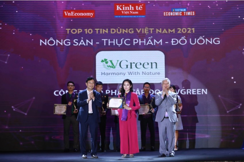 VGreen được vinh danh Top 10 tin dùng Việt Nam 2021 - nhóm ngành nông sản - thực phẩm - đồ uống.